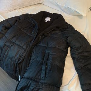 Old Navy Puff Jacket sz L